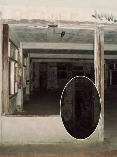 鬼魂医院篮球房有什么
